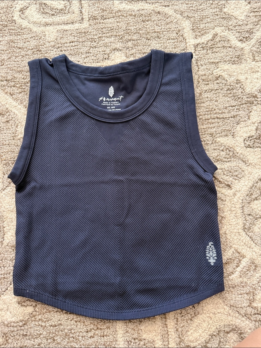 FP Free Movement/Free People 3 pieces: Coral & Green tops, Navy Cropped Tank Top - Picture 4 of 13